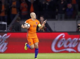 Нидерланды не достаточно для плей-офф побеждают Швецию: смотреть голы Роббена