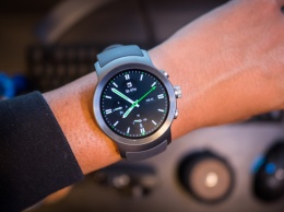 Google ускорит обновление умных часов на Android Wear