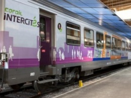 Во Франции для туристов ввели железнодорожный абонемент с завтраками и ночлегом