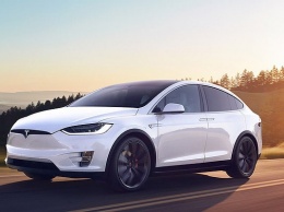 Электрокары Tesla в очередной раз признаны опасными для жизни