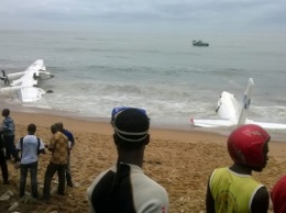 На побережье Кот-д'Ивуара разбился самолет, арендованный военными Франции: 4 погибших