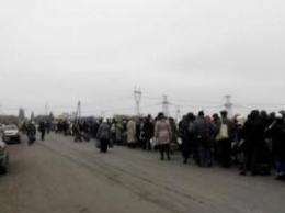 Жители ОРДЛО со слезами на глазах ждут возвращения Украины