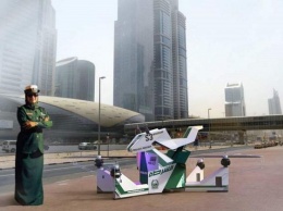 Полиция Дубая научилась летать