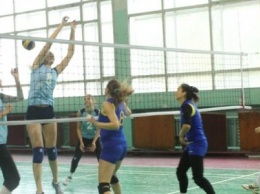 В Каменском завершился волейбольный турнир «Кубок освобождения»