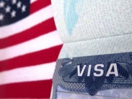 Россиянам стало еще сложнее получить визы в США