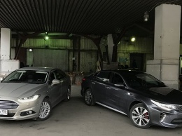 KIA Optima vs Ford Mondeo: кто больше прав, чей круче нрав?