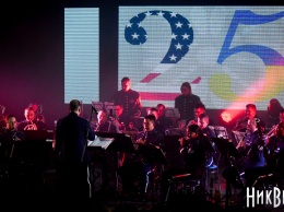 Оркестр США, который играл для монархов и глав государств всего мира, выступил с концертом в Николаеве