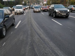 "Киевавтодор" винит грузовики и бетономешалки в плохих дорогах