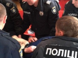 Действовать без промедления: личный состав полиции Черноморска прошел курс экстремальной медицины
