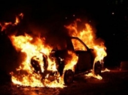 На стоянке у бизнес-центра нардепа Балицкого сгорел автомобиль