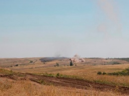 На Луганщине массово стреляют танки боевиков «ЛНР»