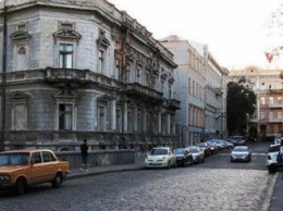 В центре Одессы за $2,5 млн продают старинный особняк (ФОТО)