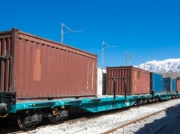 Казахская железная дорога усиливает меры по сохранности контейнерных грузов