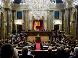 Прямое управление: Мадрид решил распустить парламент Каталонии