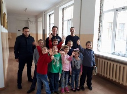 Благотворители установили новые окна в Херсонском интернате имени Шевченко