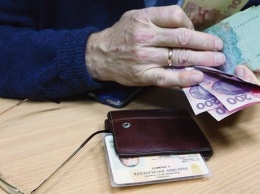 В Кабмине пообещали доплатить в ноябре тем, кому не пересчитали обновленные пенсии