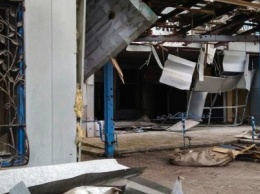 В Донецке в результате обстрела были повреждены несколько домов (ФОТО)