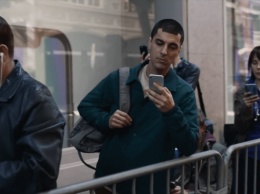 Samsung высмеяла Apple и iPhone X в новой рекламе
