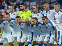 Двадцать четыре футболиста попали в заявку Словакии на матч с Украиной