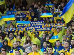 "Верные сборной" фаны отправились во Львов на поддержку национальной команды