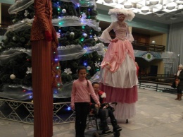 В Запорожье ко Дню святого Николая провели праздник для нескольких сотен детей с инвалидностью