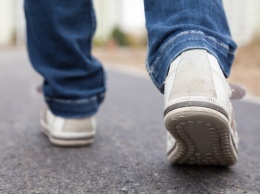 Ученые придумали обувь, помогающую бороться с приступами болезни Паркинсона