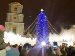 Городской транспорт и метро в Киеве в праздничные дни будет работать всю ночь