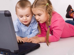 Детям полезно долго сидеть за компьютером: неожиданный вывод ученых
