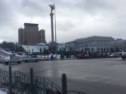 В Киеве началась акция сторонников Порошенко "Кофе на Крещатике"