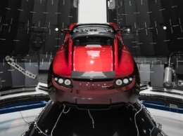 Красная машина для Красной планеты: Маск отправит на Марс спорткар