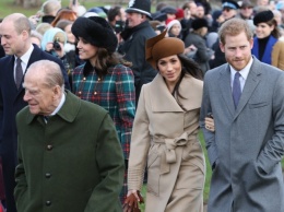 Меган Маркл впервые показалась на публике рядом с членами королевской семьи