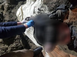 Несовершеннолетний с матерью на Закарпатье убили отца и забетонировали тело в колодце