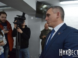 Сенкевич заявил, что из команды вице-мэров Казаковой трудоустроил бы только Омельчука