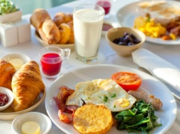 Медики составили рейтинг самых опасных продуктов для завтрака