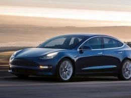 Tesla Model 3 разогнали быстрее заявленной максималки