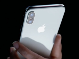 Почему слухи о слабых продажах iPhone X - неправда