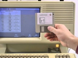 Apple выложит исходный код операционной системы одного из своих первых компьютеров