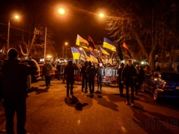 Марш в память о «героях Крут» в Одессе прошел по сокращенному маршруту