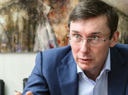 На Прикарпатье прокурор с замом заработали за месяц почти 350 тыс. грн зарплаты