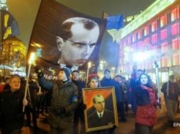 Польский закон «о бандеризации»: украинцев тоже могут посадить