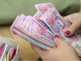 Зарплаты в Украине побили рекорд: к чему привело «покращення»