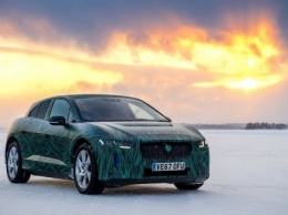 Jaguar показал первый электрический кроссовер на видео