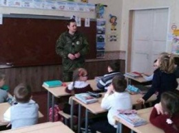 Урок безопасности провели Добропольские правоохранители для школьников Белицкого