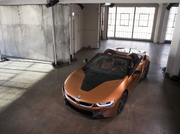 BMW Group Россия объявляет цены на новые BMW i8 Roadster и BMW i8 Coupe