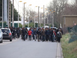 Во французском Кале произошла массовая драка мигрантов, есть пострадавшие