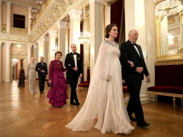 Как из сказки: герцогиня Кэтрин в Alexander McQueen