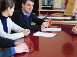 Мэр Славянска подписал соглашение о сотрудничестве со "Студенческим братством"