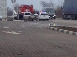 ДТП на крымской трассе: легковушка не пропустила пожарную машину