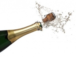 Одесситы установят новый рекорд, открыв одновременно 200 бутылок шампанского