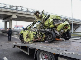 ДТП под Киевом: на Новообуховской трассе Skoda Superb уничтожила Chevrolet Aveo. ФОТО